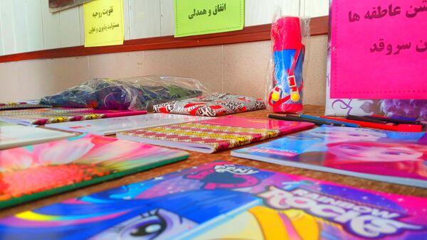جشن عاطفه ها در دبیرستان دخترانه ی میرزا جعفر سروقد