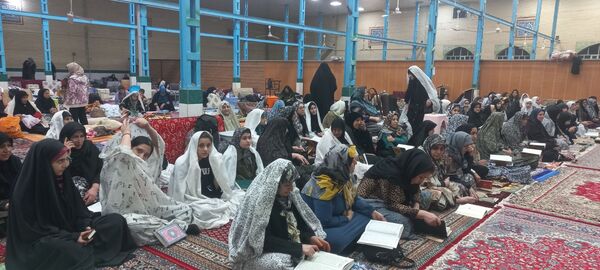 دروازه‌های آسمان بر معتکفین روز اول گشوده شد