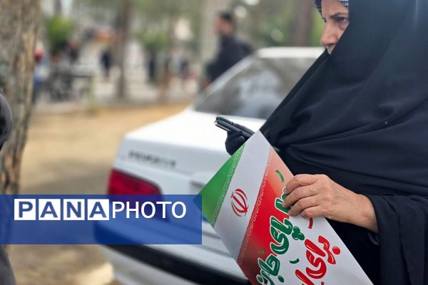 خروش مردمی در خیابان‌های رباط‌کریم در 22بهمن