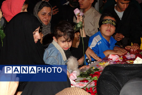 از پرواز تا میزبانی؛ مسجدالقرآن شیراز میزبان پیکر پاک شهید گمنام