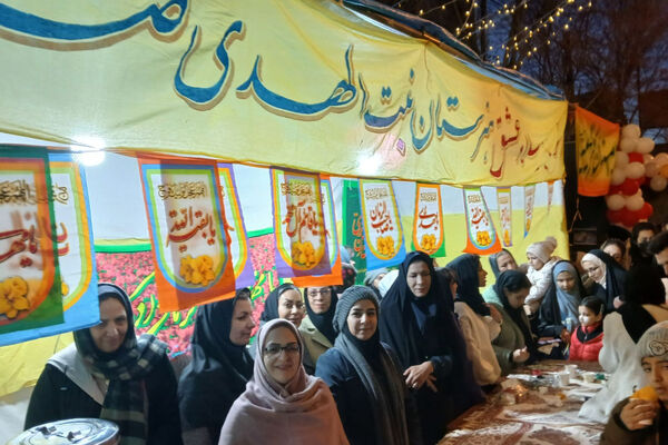 برپایی موکب‌های دانش‌آموزی در آباده برای میلاد جشن موعود