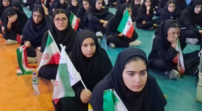 طنین بازگشایی مدارس با عطر مهر و یاد شهدا در باشت