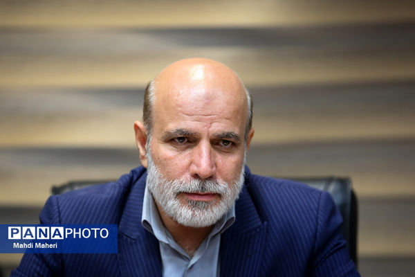 اولین نشست صمیمی وزیر آموزش و پرورش دولت چهاردهم با اعضای شورای معاونان