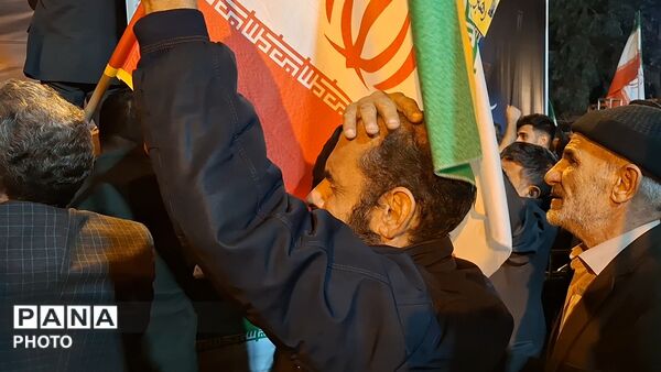 آیین وداع با پیکر دانش آموز شهید محمد حسین دهقان در قم