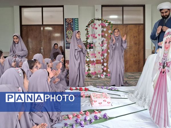 جشن تکلیف نمادی از عشق و علاقه در دبستان فاطمه‌الزهرا