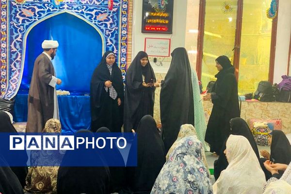 اعتکاف دانش‌آموزی در گناوه