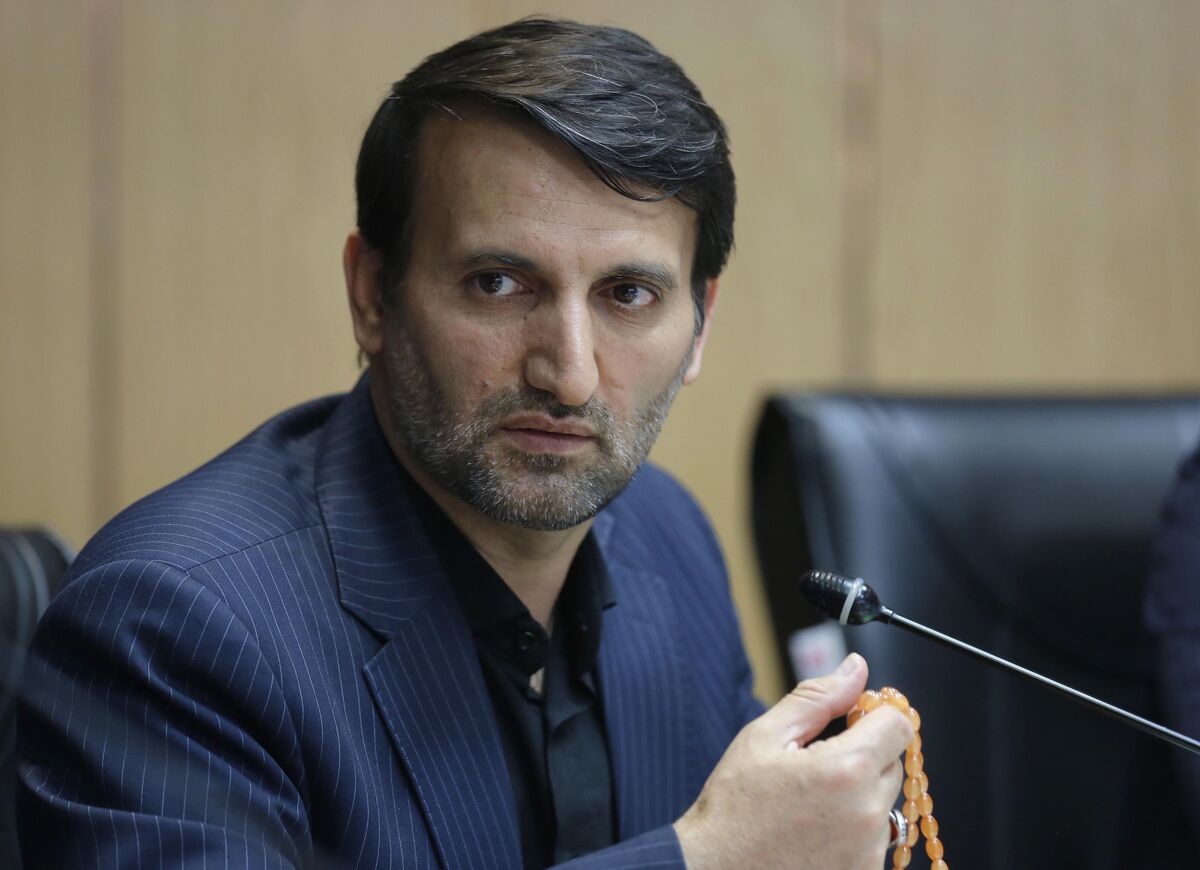 مدیران آموزش‌وپرورش در حد توان و نه وظیفه خدمت می‌کنند