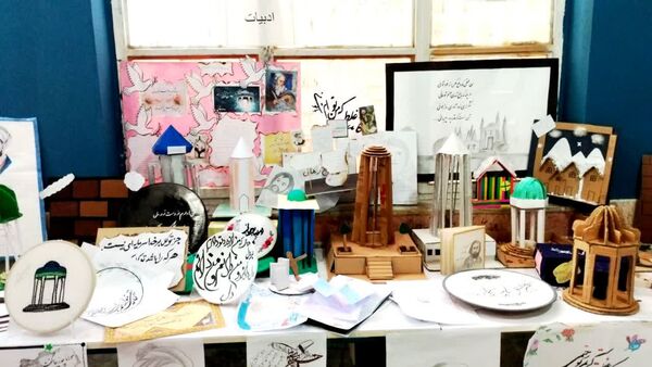 نمایشگاه  دستاوردهای علمی و تحقیقاتی دانش‌آموزان کلات