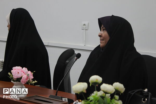 برگزاری آیین تودیع و معارفه فرماندهان واحد پیشگام خواهران در آموزش و پرورش اسلامشهر