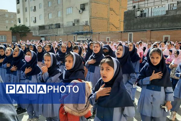 برگزاری مراسم روز دانش‌آموز در مدارس بهارستان‌دو