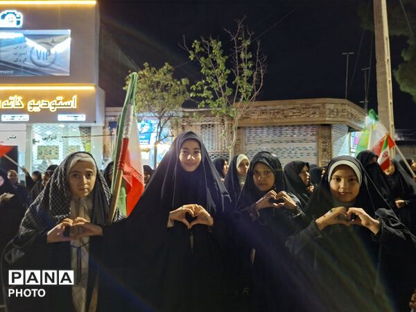شامگاه دوازده فروردین؛شبی که طنین قدم های مردم رشتخوار،شهر را بیدار کرد