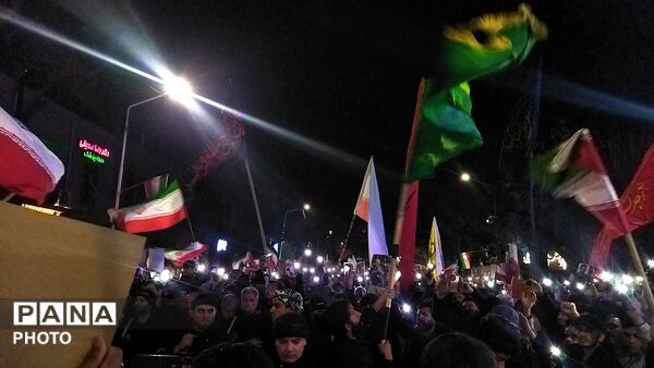 حماسه همچنان ادامه دارد 