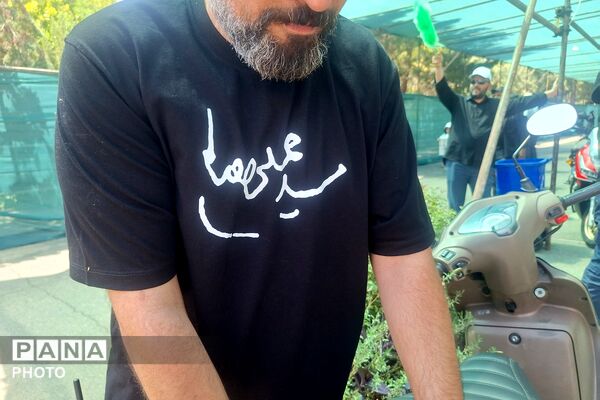 شهر در سوگ؛ قلب‌های تپنده در بدرقه ابدی «رهبر شهید»