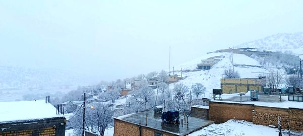 بارش برف در میانکوه