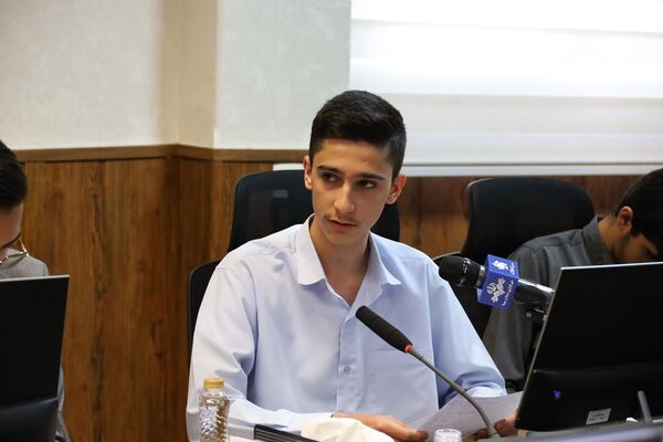 دیدار معاون پرورشی و فرهنگی وزارت آموزش‌وپرورش با نمایندگان پسر تشکل‌های دانش‌آموزی شیراز