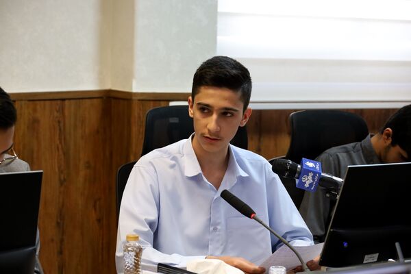دیدار معاون پرورشی و فرهنگی وزارت آموزش‌وپرورش با نمایندگان پسر تشکل‌های دانش‌آموزی شیراز
