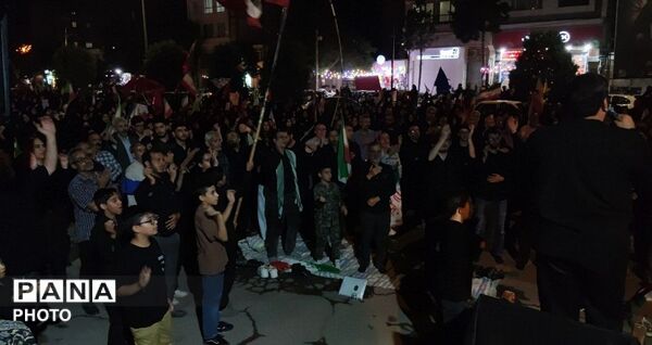 حال‌وهوای عاشورایی بلوار فضل همراه با روشن کردن شمع