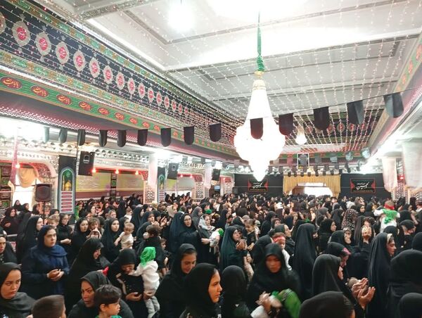 آیین شیرخوارگان حسینی در نخستین روز محرم در مساجد  نیشابور و شهر بار