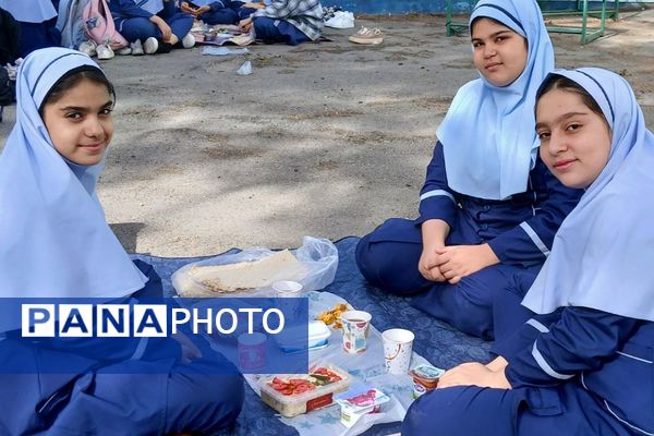 برگزاری اردو درون مدرسه‌ای در بهارستان ۲