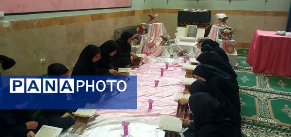 محفل انس با قرآن در دبیرستان هیأت امنایی حضرت معصومه (س) ناحیه چهار کرج 