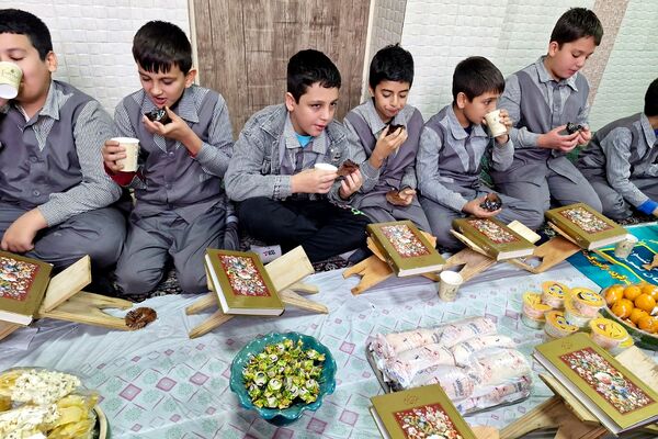 یلدای مهدوی در دبستان بانو ابوالوفا ناحیه دو شهرری 
