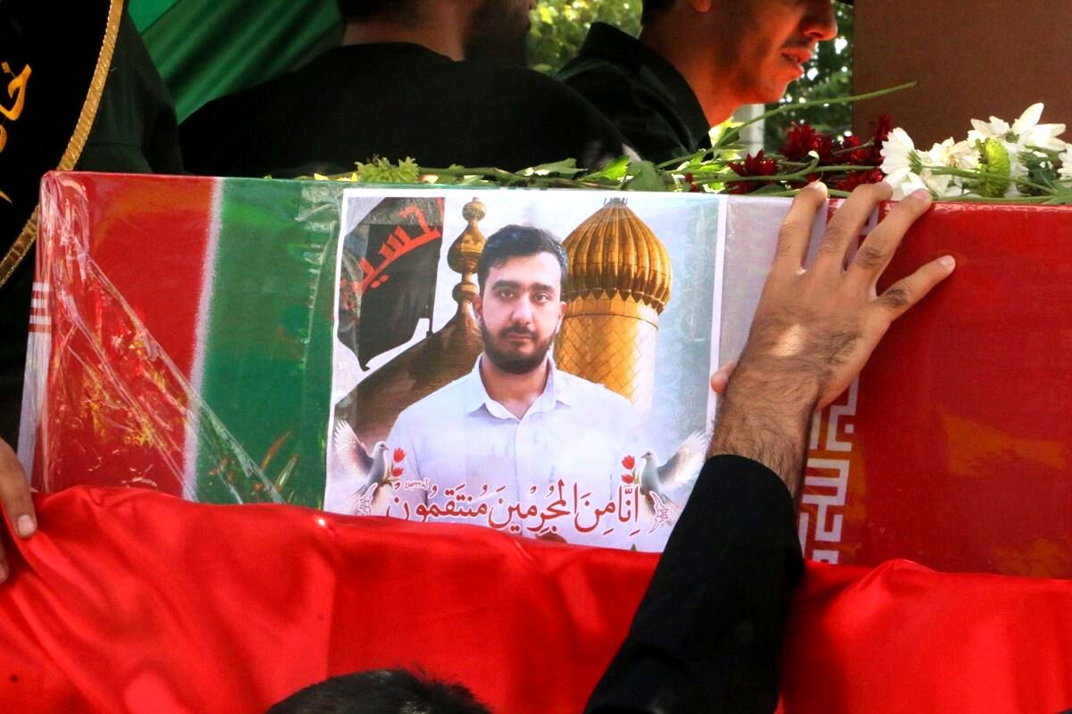 مراسم تشییع پیکر مطهر شهیدان حسن شریفی  و  محمد شاهوردی در ملارد  برگزار شد
