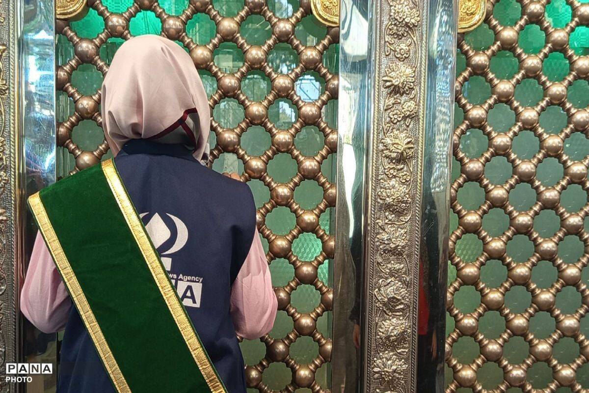 غبارروبی و عطرافشانی آستان مقدس امامزاده عمادالدین علیه السلام 