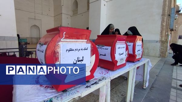 برپایی میز خدمت در مصلی نماز جمعه شهرستان خلیل‌آباد