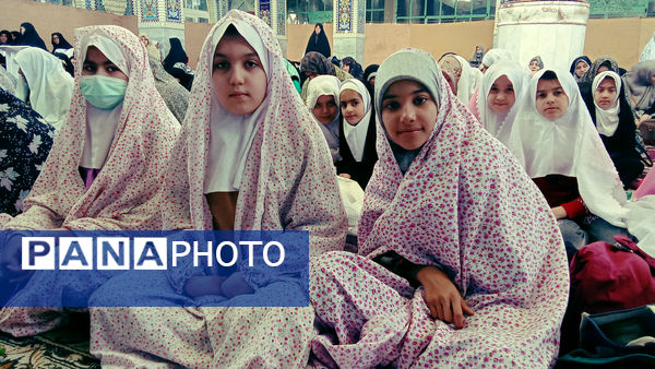 مظهر عزم ملی، نماز جمعه است