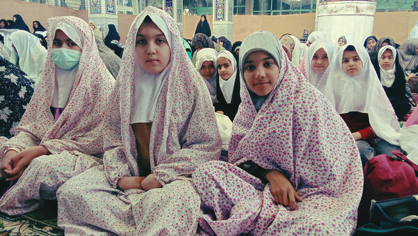 مظهر عزم ملی، نماز جمعه است