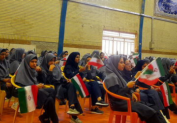 مهر، شکوفه‌ای نو در باغ دانش مدرسه شاهد مهر ناحیه ۲خرم آباد