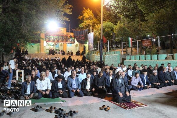 چلیچه؛ تجمعات شبانه در امتداد راه شهیدان