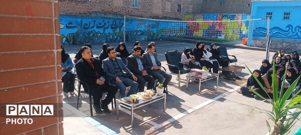 جشن ستارگان در دبیرستان نیایش شهرستان باخرز