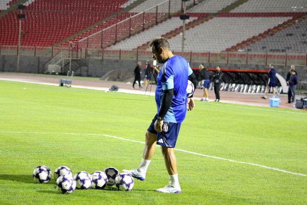 تمرین پیش از بازی با تراکتور تیم الوحده امارات