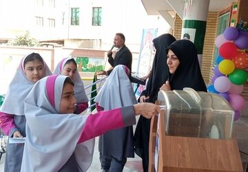 جشن عاطفه‌ها فرصتی برای  همدلی دانش‌آموزان برای ساختن لبخندهای ماندگار