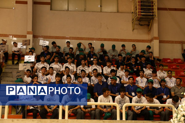 مشعل مسابقات کشوری ورزش دانش‌آموزی در تبریز روشن شد