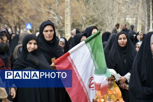 خروش مردم  فلارد در راهپیمایی ۲۲ بهمن