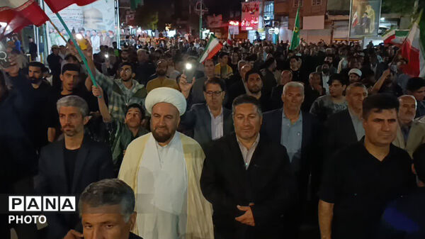 تجمع باشکوه مردم کوهدشت درشب شصت وپنجم بیعت بارهبر وتجدید میثاق با آرمان های انقلاب اسلامی
