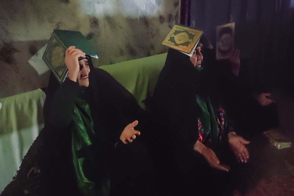 مراسم احیا و عزاداری شب اول قدر در شهر بار نیشابور  