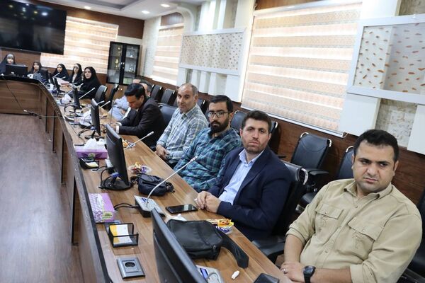 تجلیل از ۴۰ معلم برگزیده قرآن و عترت منطقه ۱۴ تهران در جشن باشکوه غدیر