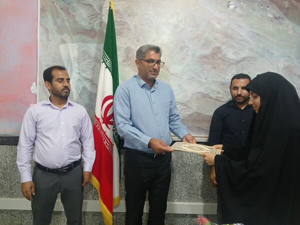 تجلیل از دانش‌آموزان خبرنگار پانای شهرستان بشاگرد 